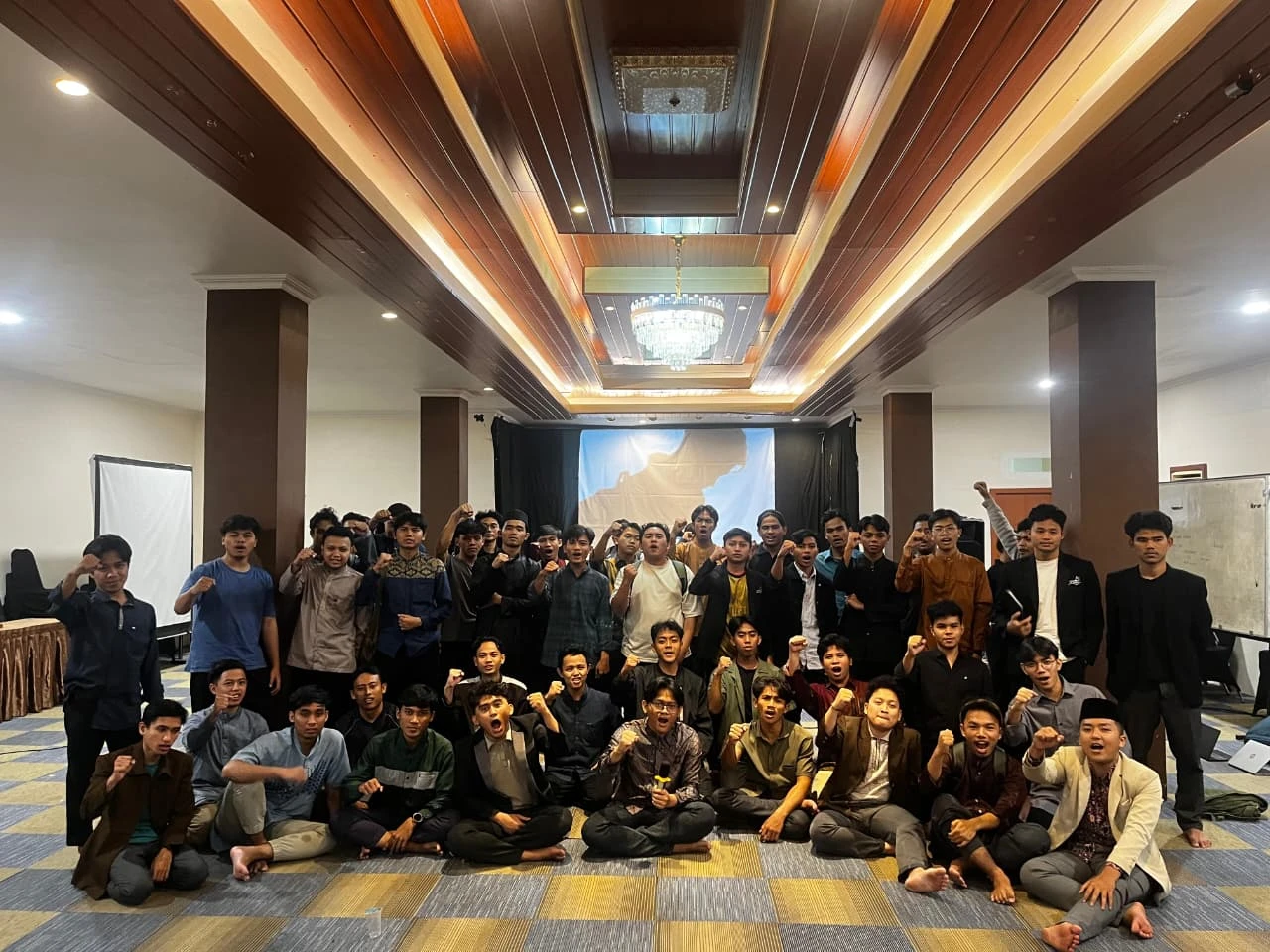 BEM STIDKI Ar Rahmah Gelar Nobar dan Diskusi Film Pesta Babi, Bangun Kepekaan Sosial Mahasiswa terhadap Isu Papua