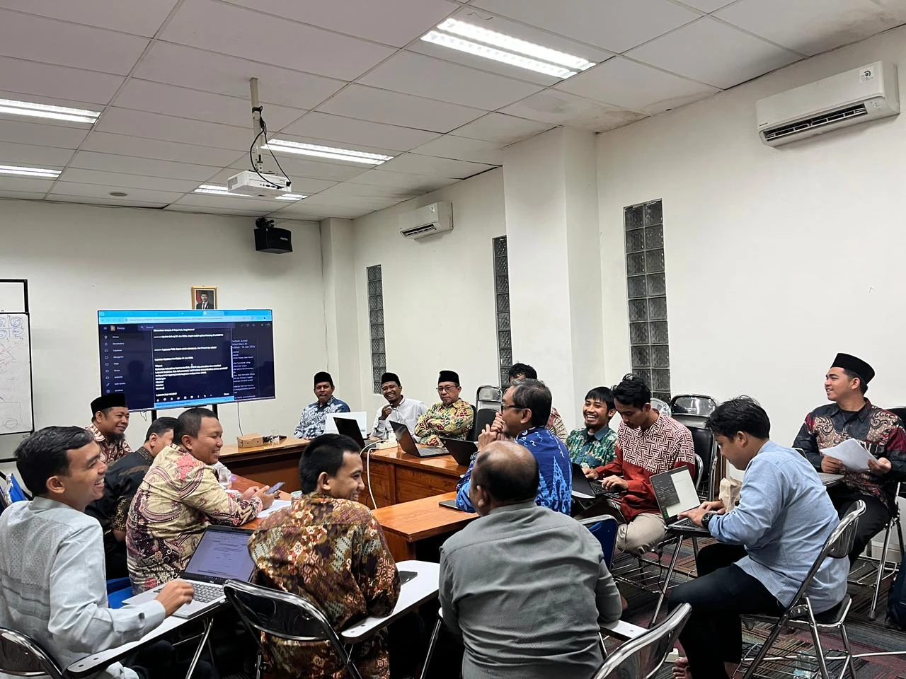 Tracer Study 2024 STIDKI Ar Rahmah: 100% Alumni Terserap Kerja dalam Waktu Kurang dari 6 Bulan